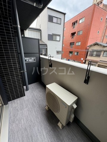 16/23 バルコニー