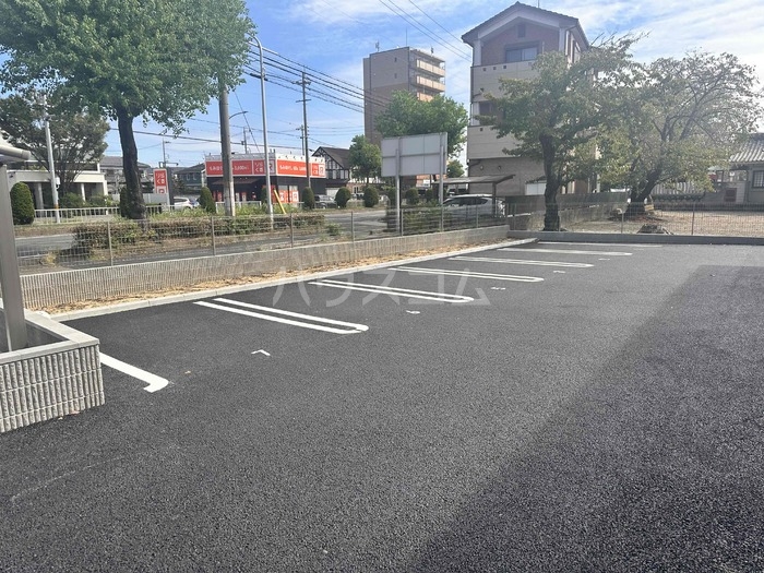17/24 駐車場