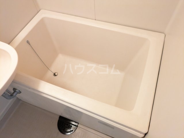13/30 浴室