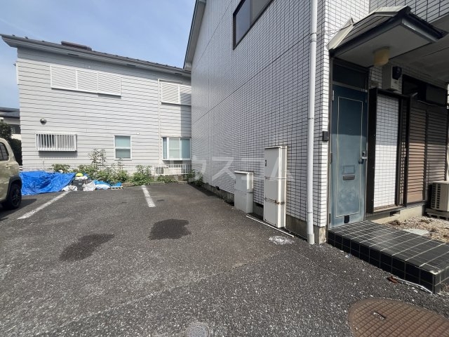 23/24 駐車場