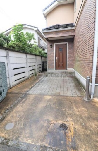 13/13 エントランス