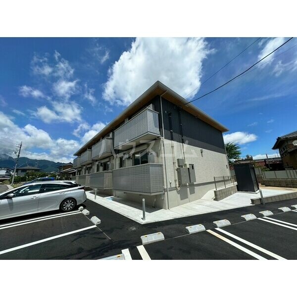 2/3 駐車場