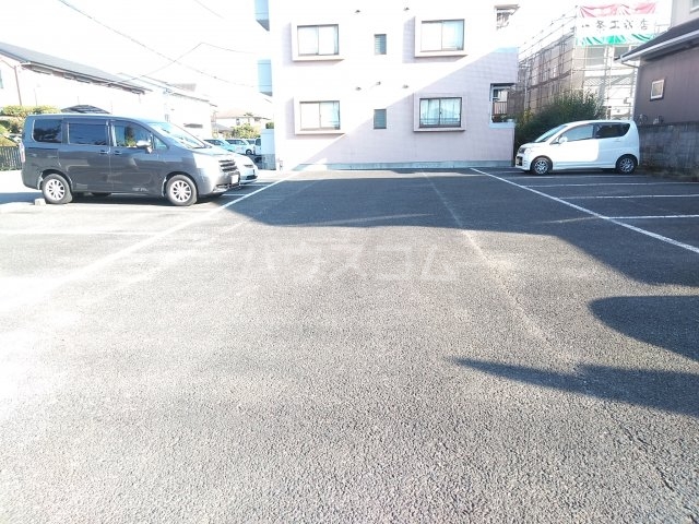 14/19 駐車場