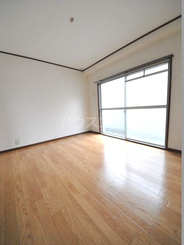 25/30 エントランス