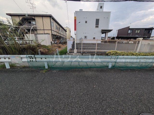 18/28 駐車場