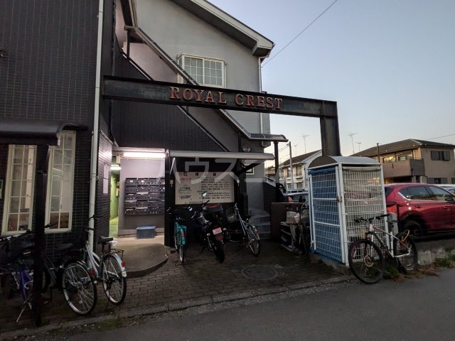 28/30 エントランス