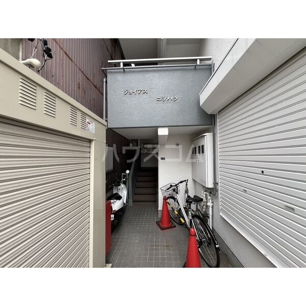 14/21 エントランス