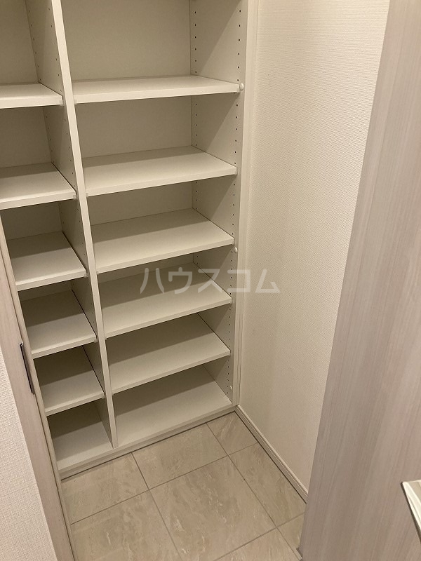 収納