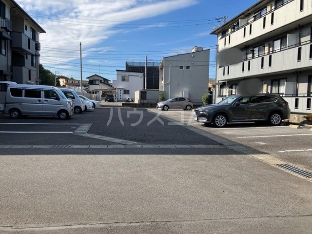 2/8 駐車場