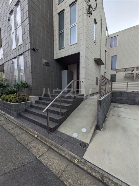 29/30 エントランス