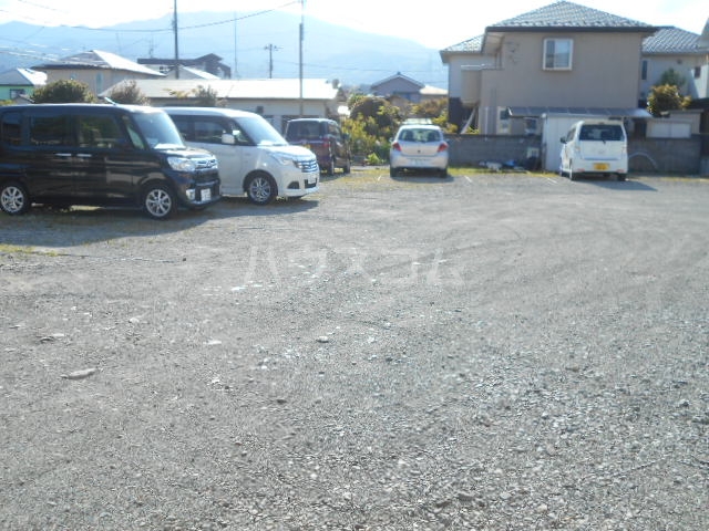 26/30 駐車場