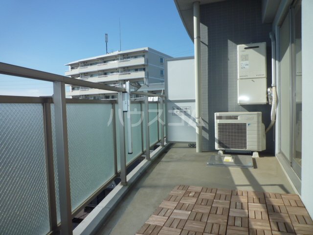 17/28 バルコニー