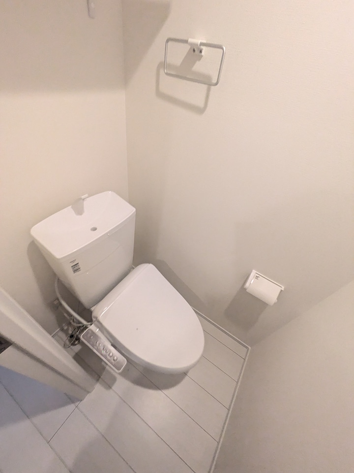 16/27 トイレ