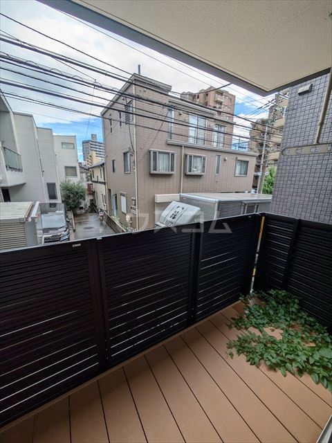 23/30 バルコニー