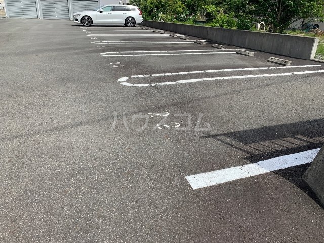 21/30 駐車場