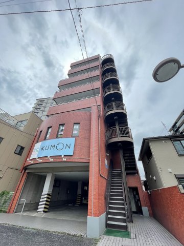 22/30 エントランス