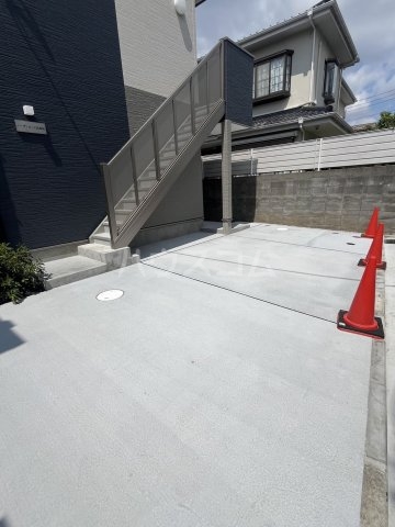 28/30 駐車場