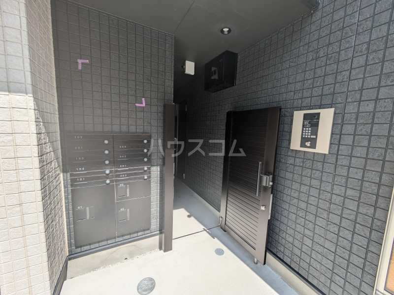 22/30 エントランス