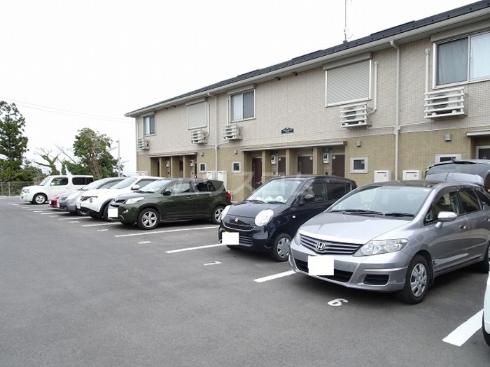 18/20 駐車場