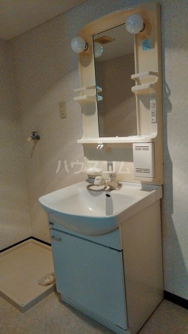 13/30 洗面