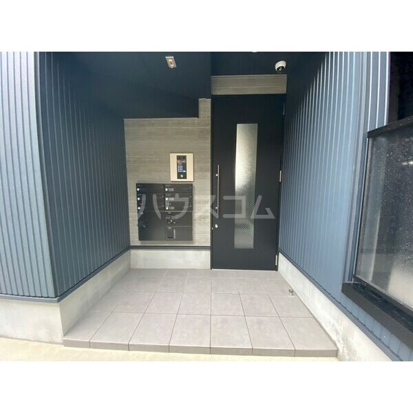 14/26 エントランス