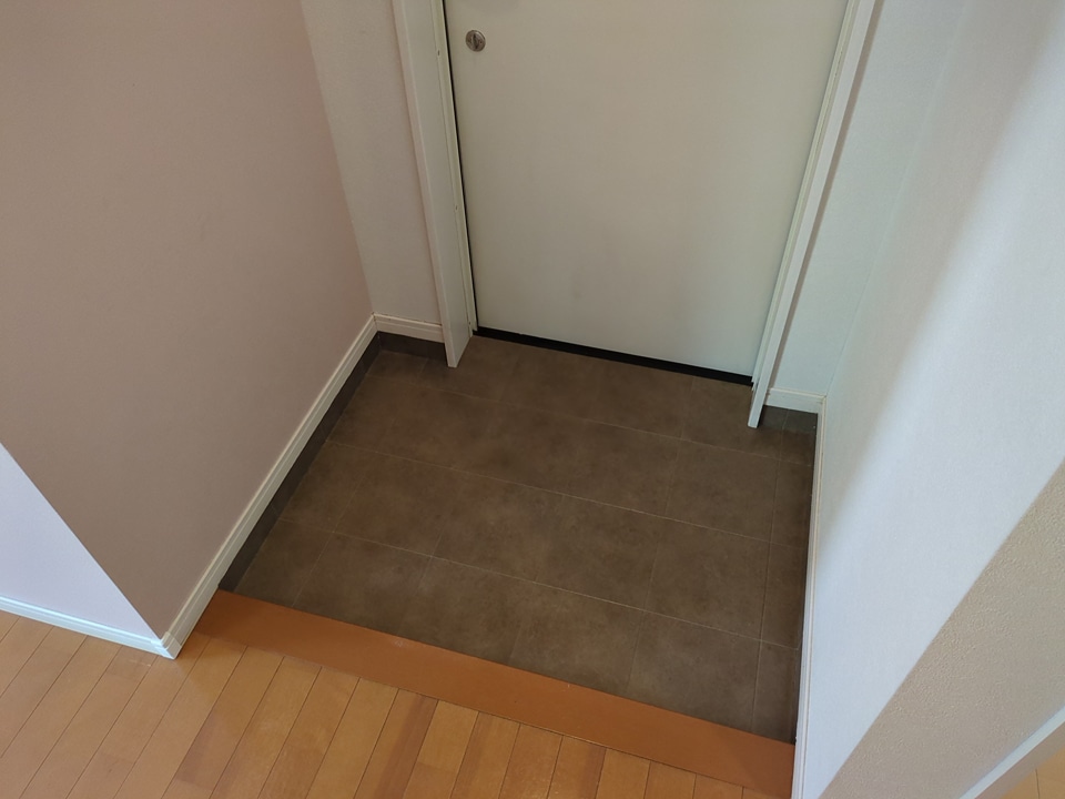 13/30 玄関
