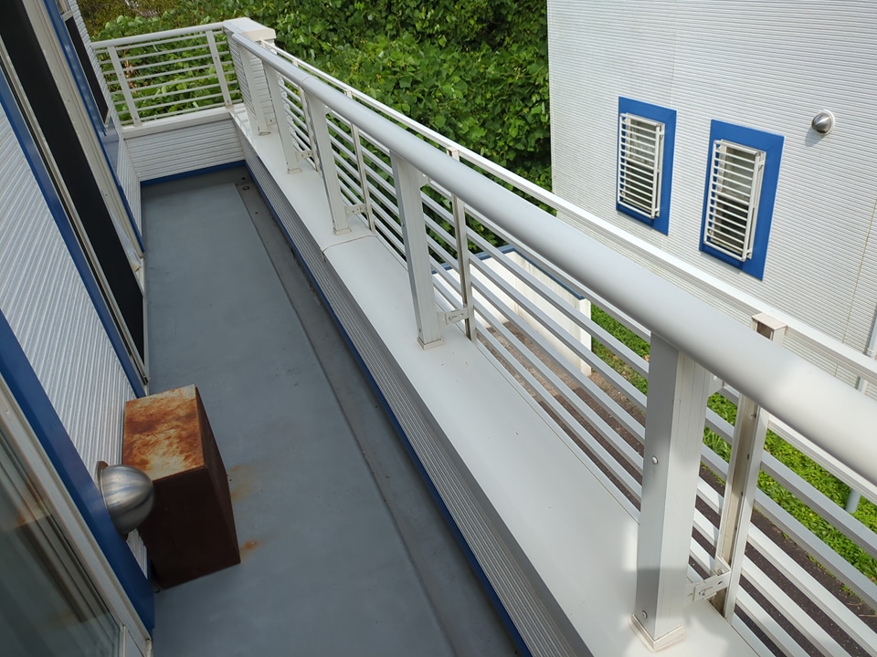 23/30 バルコニー