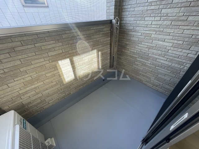 17/28 バルコニー