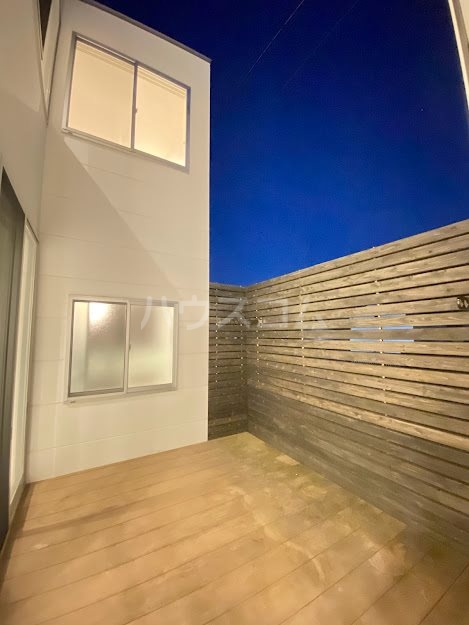 16/28 バルコニー