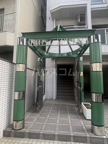 29/30 エントランス