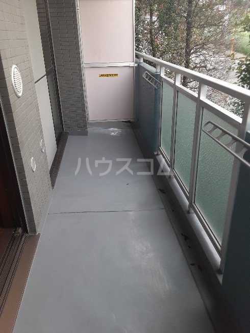 21/27 バルコニー