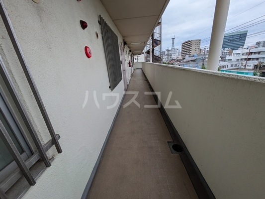 29/30 エントランス