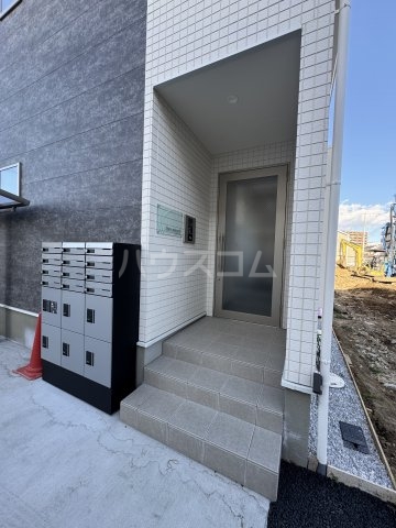 26/30 エントランス