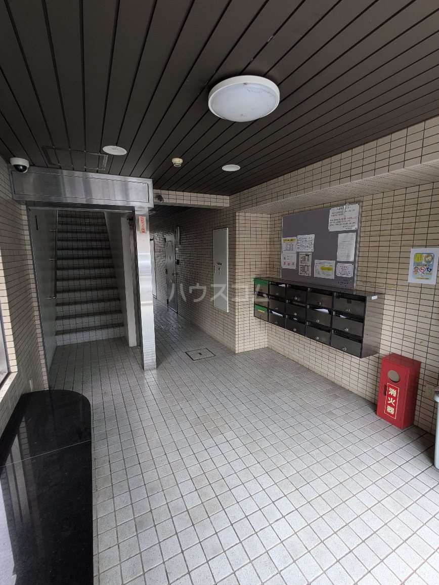 16/24 エントランス