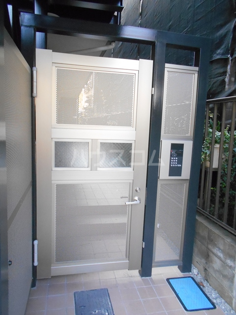 2/8 エントランス