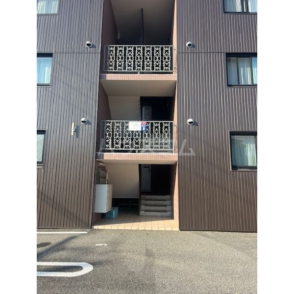 2/13 エントランス