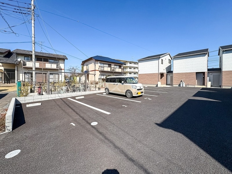 16/20 駐車場