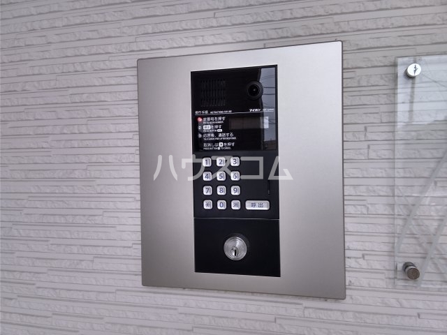 19/28 エントランス