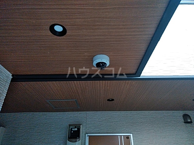 21/30 エントランス