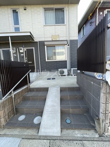 2/6 エントランス