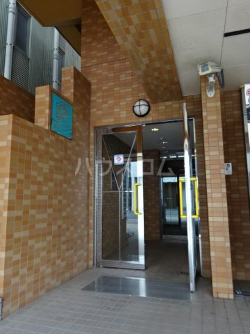 19/26 エントランス