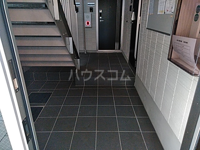 29/30 エントランス