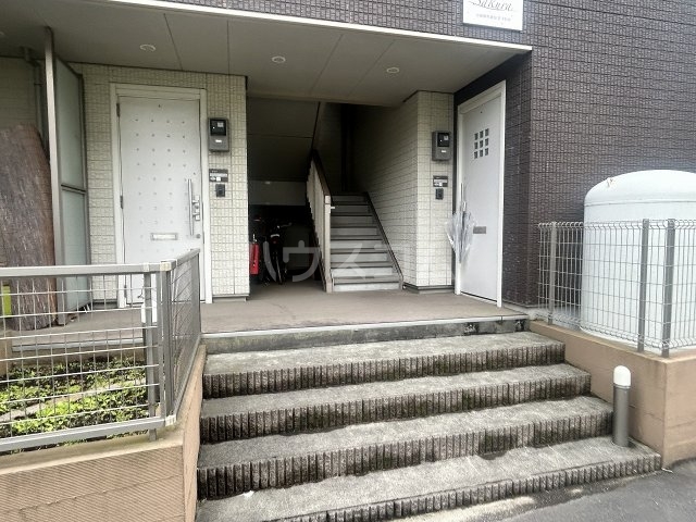 20/24 エントランス