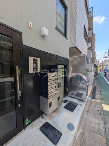 19/29 エントランス