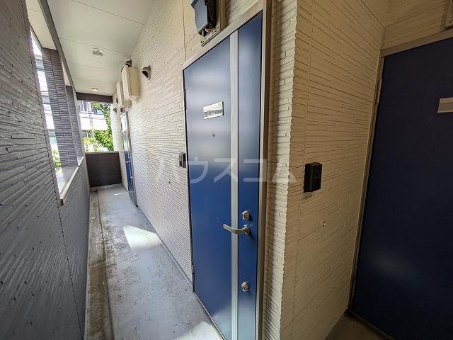 3/4 エントランス