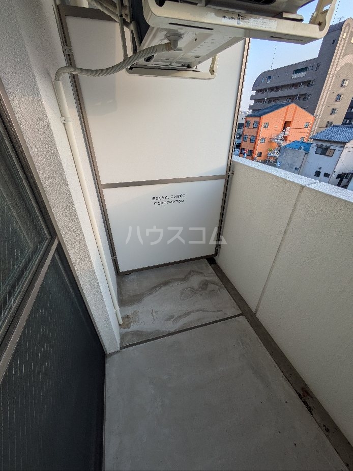 19/30 バルコニー