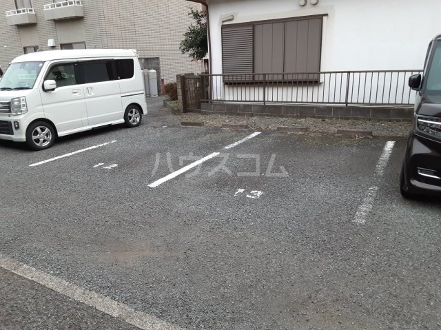 3/4 駐車場