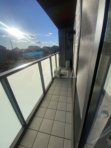 21/30 バルコニー