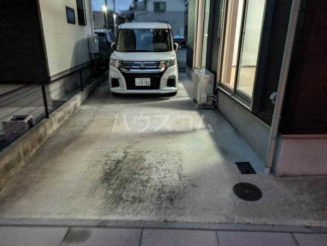2/8 駐車場