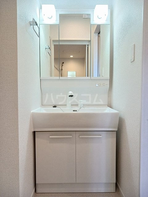15/30 洗面